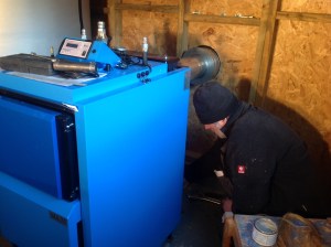 Bernt from shs-renewable.ie installing our blue wood gasifier today